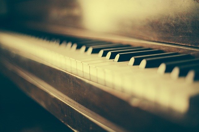 ピアノで弾けたらかっこいい曲を紹介 J Pop アニソン ボカロ Flipper S
