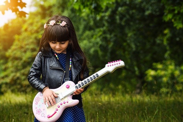 子供向けにおすすめしたいギターの選び方や特徴をご紹介！ | FLIPPER'S