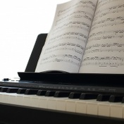 子どもの習い事におすすめの電子ピアノ4選！